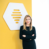 Whitney Wolfe Herd là nhà sáng lập kiêm CEO của Bumble, ứng dụng hẹn hò nổi tiếng với điểm khác biệt: trao quyền chủ động cho phụ nữ.