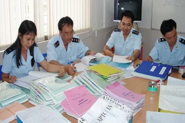 10 tình huống doanh nghiệp startUp dễ bị thuế soi